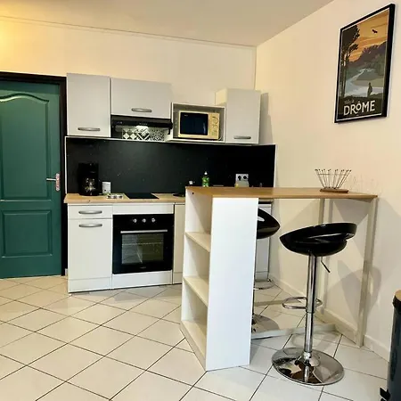 Joli Centre-ville Apartamento Loriol-sur-Drome