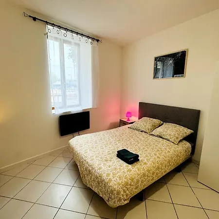 Joli Centre-ville Apartment